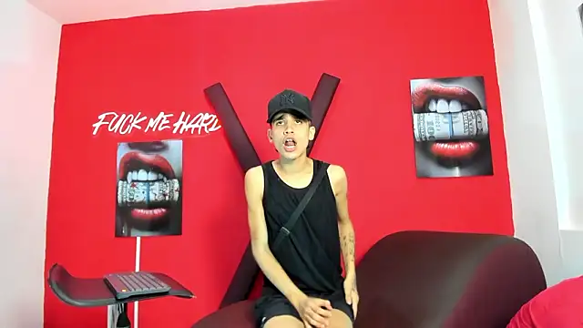 SKYN MAN online show from March 24, 1:49 am