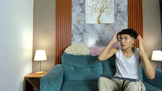 SKYN MAN online show from April 2, 1:24 am