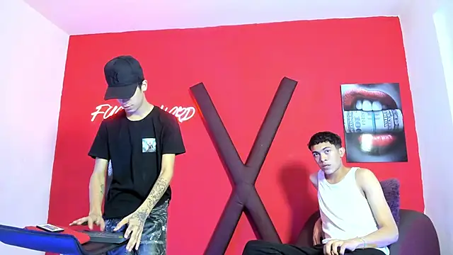 SKYN MAN online show from March 13, 1:32 am