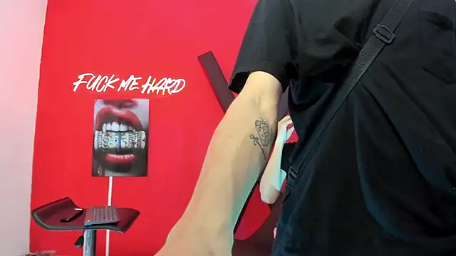 SKYN MAN online show from March 28, 1:39 am