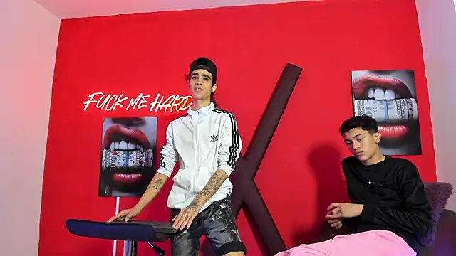 SKYN MAN online show from March 14, 1:33 am