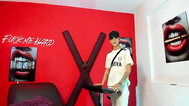 SKYN MAN online show from March 26, 1:26 am