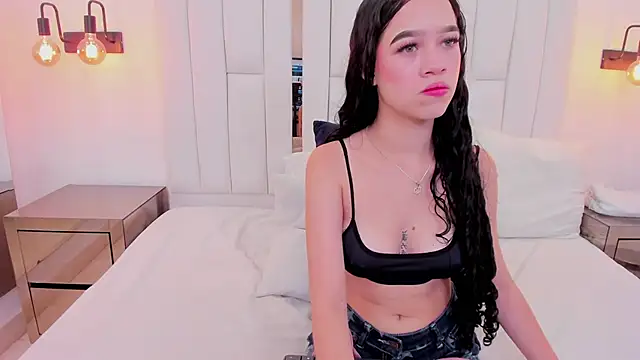 georgina kloss  online show from March 13, 5:18 pm