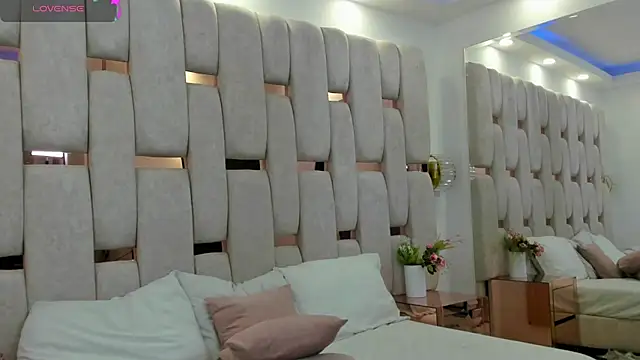 georgina kloss  online show from March 31, 5:15 pm