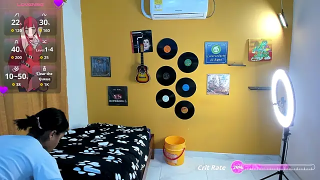 lilithevil32 online show from March 11, 2:05 am