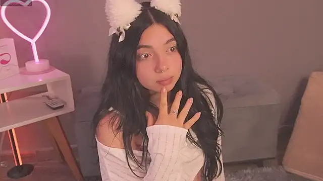 Im Elaris online show from April 2, 2:57 pm