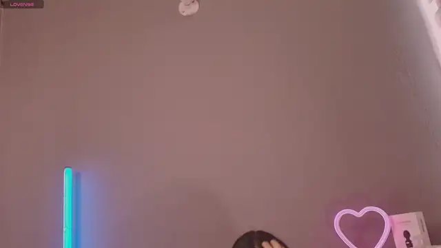 Im Elaris online show from April 9, 2:34 pm