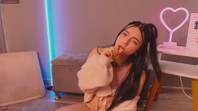 Im Elaris online show from April 10, 2:35 pm