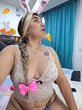 DulceAndChef online show from April 1, 4:03 am