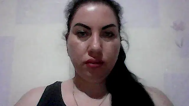 MolliWalton online show from March 4, 7:21 pm