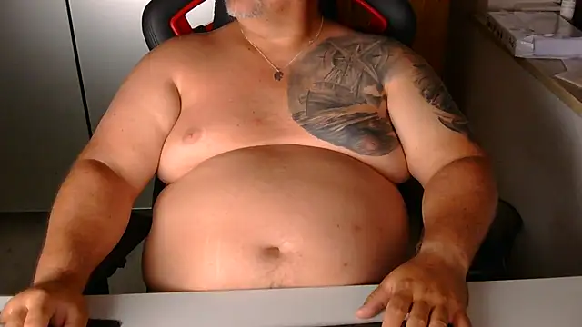 Snapshot of Blase_Hase123 chatting on May 27, 8:27 pm Blase Hase123 online show from May 27, 8:27 pm