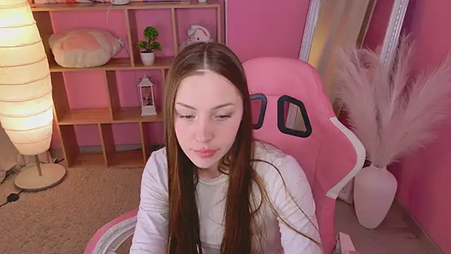 I m Regina online show from March 27, 8:26 am