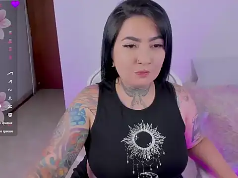 heeyy kitty online show from July 7, 12:35 am