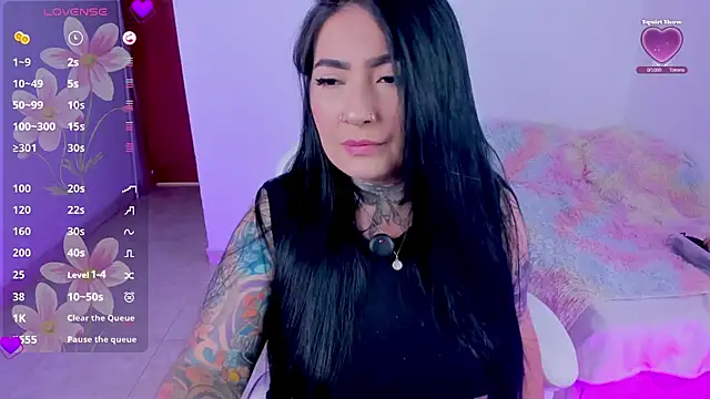heeyy kitty online show from July 1, 6:08 pm