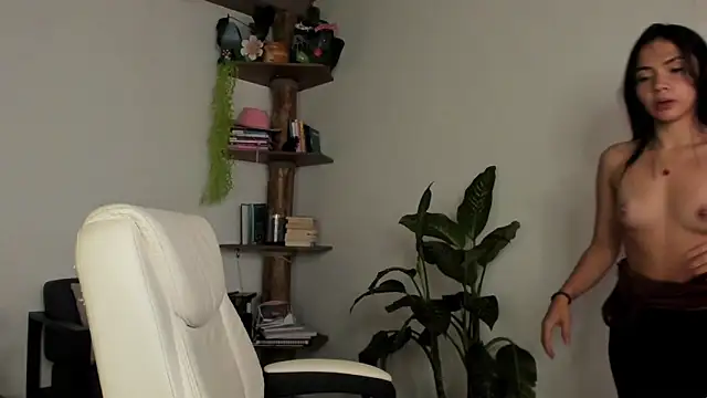 hi kiittyy online show from March 15, 1:18 pm