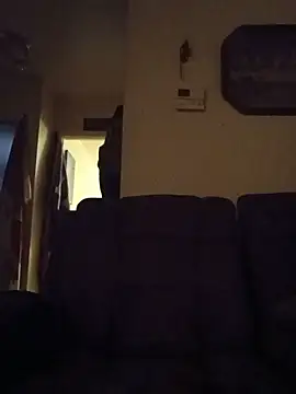 Snapshot of AgoneCanal chatting on July 17, 6:43 am AgoneCanal online show from July 17, 6:43 am