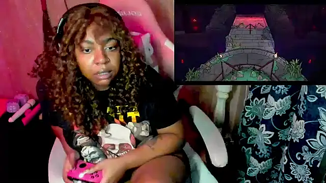 Snapshot of Goddess_MercedesRedd chatting on April 24, 1:24 pm Goddess MercedesRedd online show from April 24, 1:24 pm