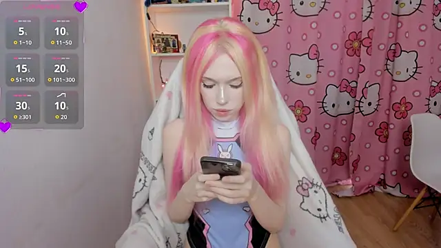 Nikkimiltonss online show from July 10, 11:10 am