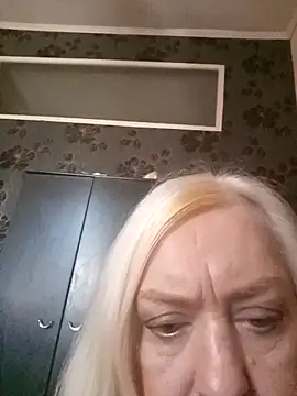 Snapshot of AngelikaJamesX chatting on March 4, 12:24 pm AngelikaJamesX online show from March 4, 12:24 pm