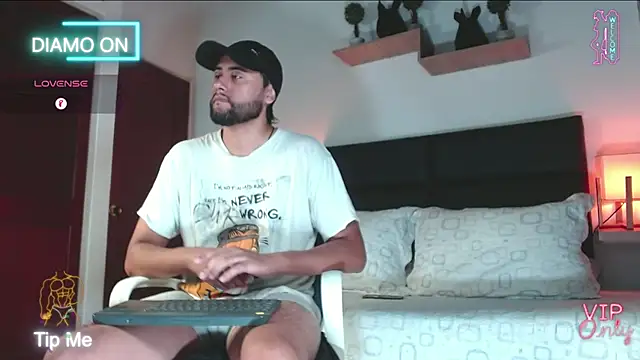 daniel hunther online show from March 10, 1:48 pm