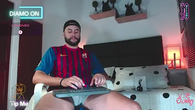 daniel hunther online show from March 25, 2:05 pm