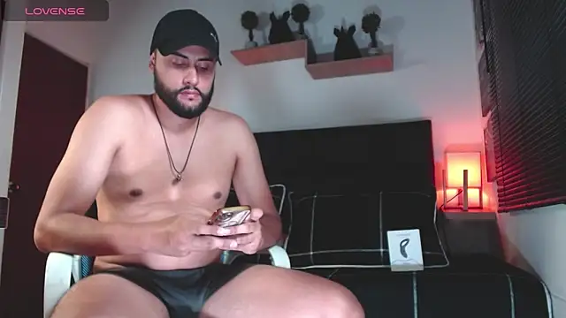 daniel hunther online show from April 15, 7:51 pm