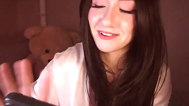 NicoleSerafini08 online show from March 3, 7:32 pm