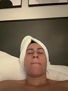 Geovana blan online show from April 15, 1:44 am