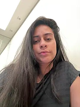 Snapshot of Geovana_blan chatting on March 3, 8:16 pm Geovana blan online show from March 3, 8:16 pm