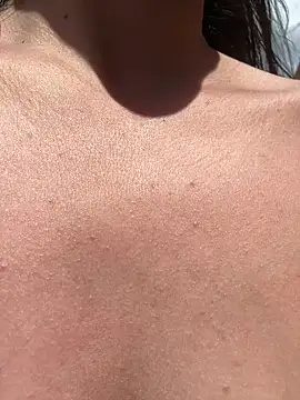 Geovana blan online show from April 2, 4:13 pm