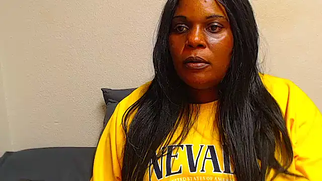 Busty42DDZA online show from May 1, 7:08 pm