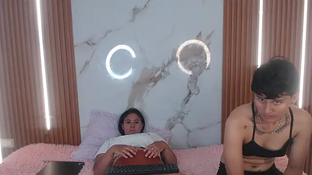 vicky wel online show from March 18, 9:15 pm