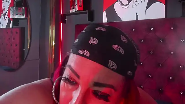 Sarah  Moonx online show from March 10, 7:18 pm