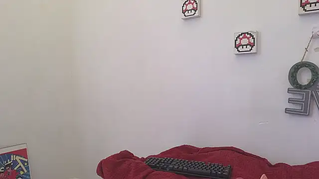 Caroline hernandes online show from April 27, 2:04 pm