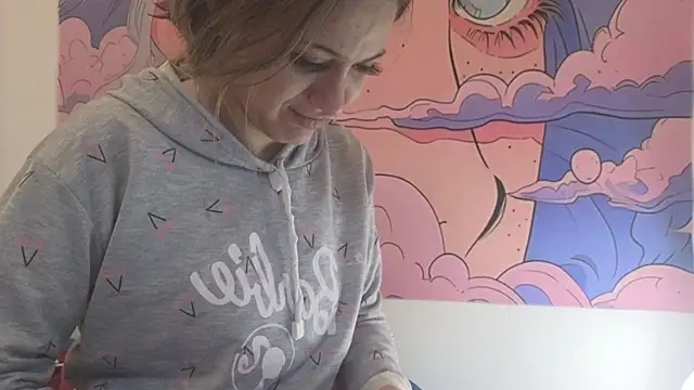 Caroline hernandes online show from June 19, 1:28 pm