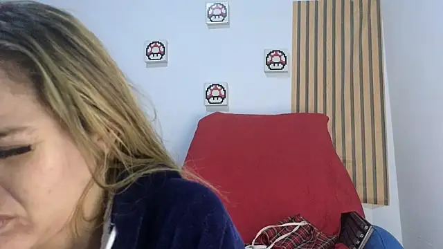 Caroline hernandes online show from March 28, 2:56 am