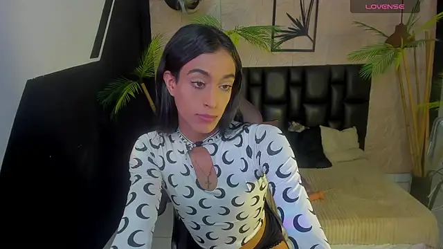 Epril Zoyert online show from March 26, 7:56 pm