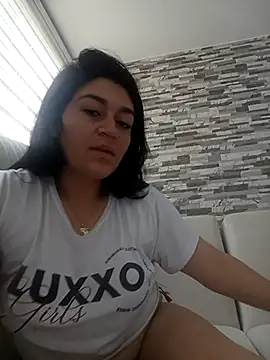 sckarlet1 online show from April 3, 4:13 pm