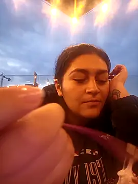 sckarlet1 online show from March 23, 11:15 pm