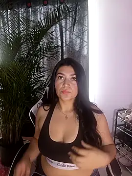 sckarlet1 online show from April 9, 6:14 pm