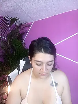 sckarlet1 online show from April 14, 6:24 pm