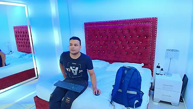 TarlyWho online show from March 29, 11:23 am