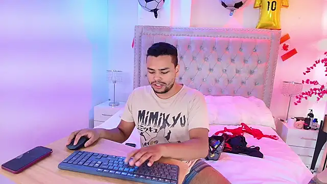 TarlyWho online show from July 18, 11:52 am