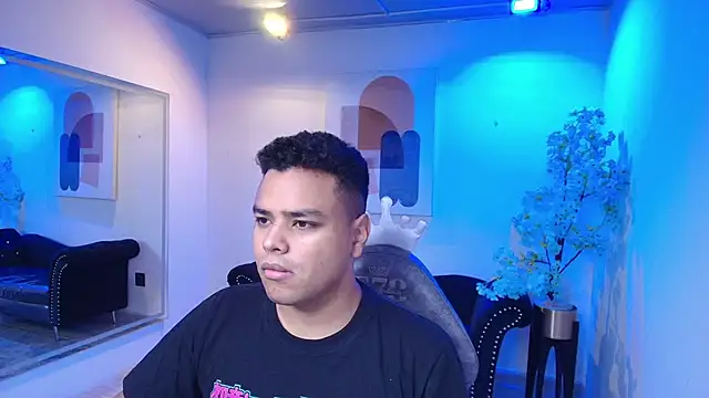 TarlyWho online show from May 8, 11:14 am