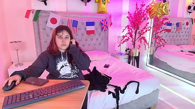 TarlyWho online show from July 8, 11:22 am