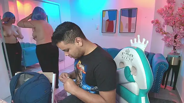 TarlyWho online show from March 28, 3:40 am