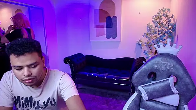TarlyWho online show from May 17, 11:32 am
