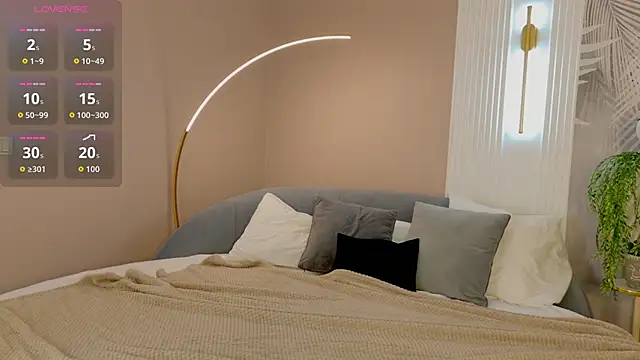 Cindy Page online show from March 21, 5:06 pm