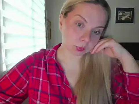 callme iva online show from April 3, 5:19 pm