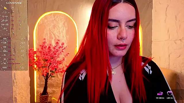 Soffia Hot Tx online show from March 7, 4:34 pm